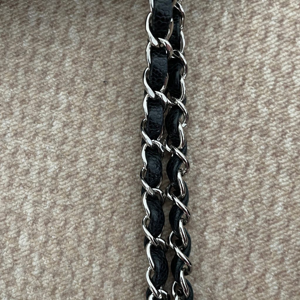 【Chanel】Chanel Medium Classic Flap Bag, Black Caviar, Silver-Tone Hardware-0201790LD