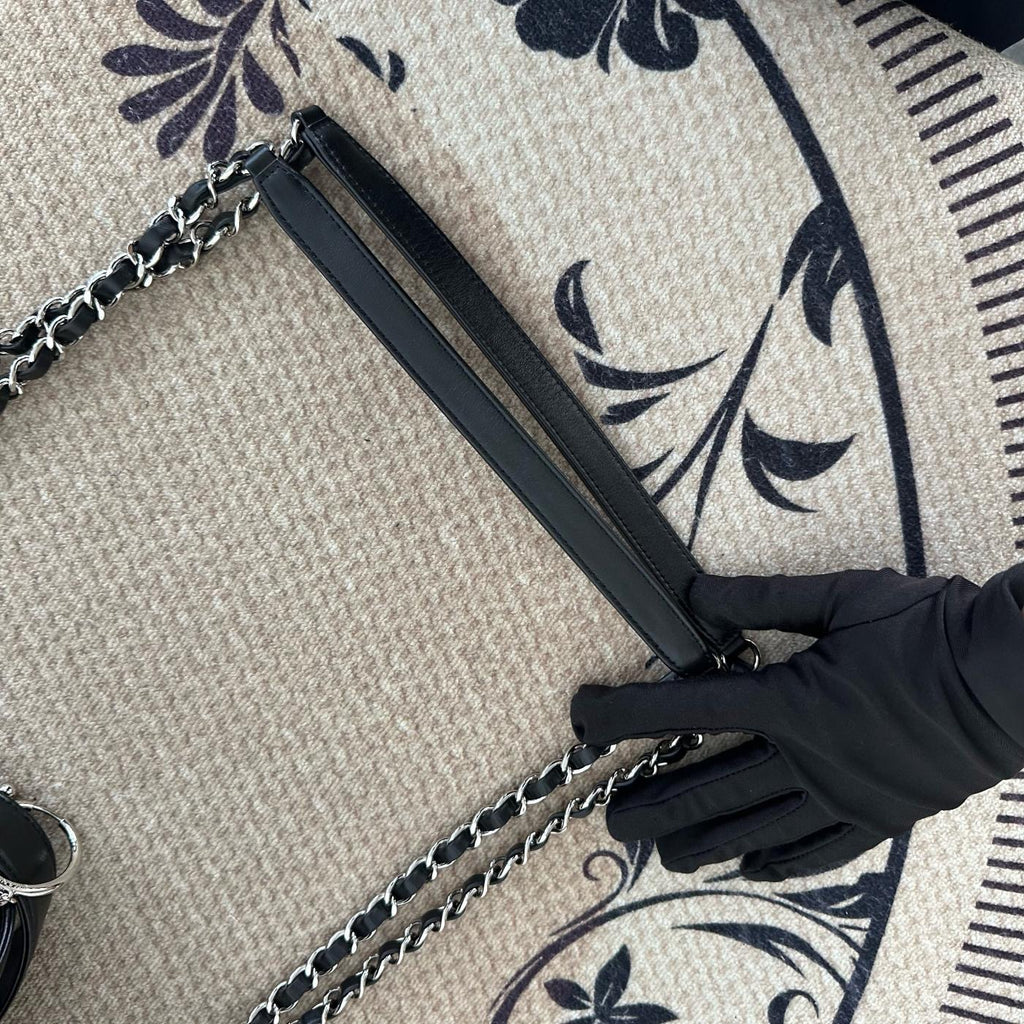 【Chanel】Chanel Black Caviar Boston 2-Way Bag with Luggage Tag, Gold-Tone Hardware-7209668