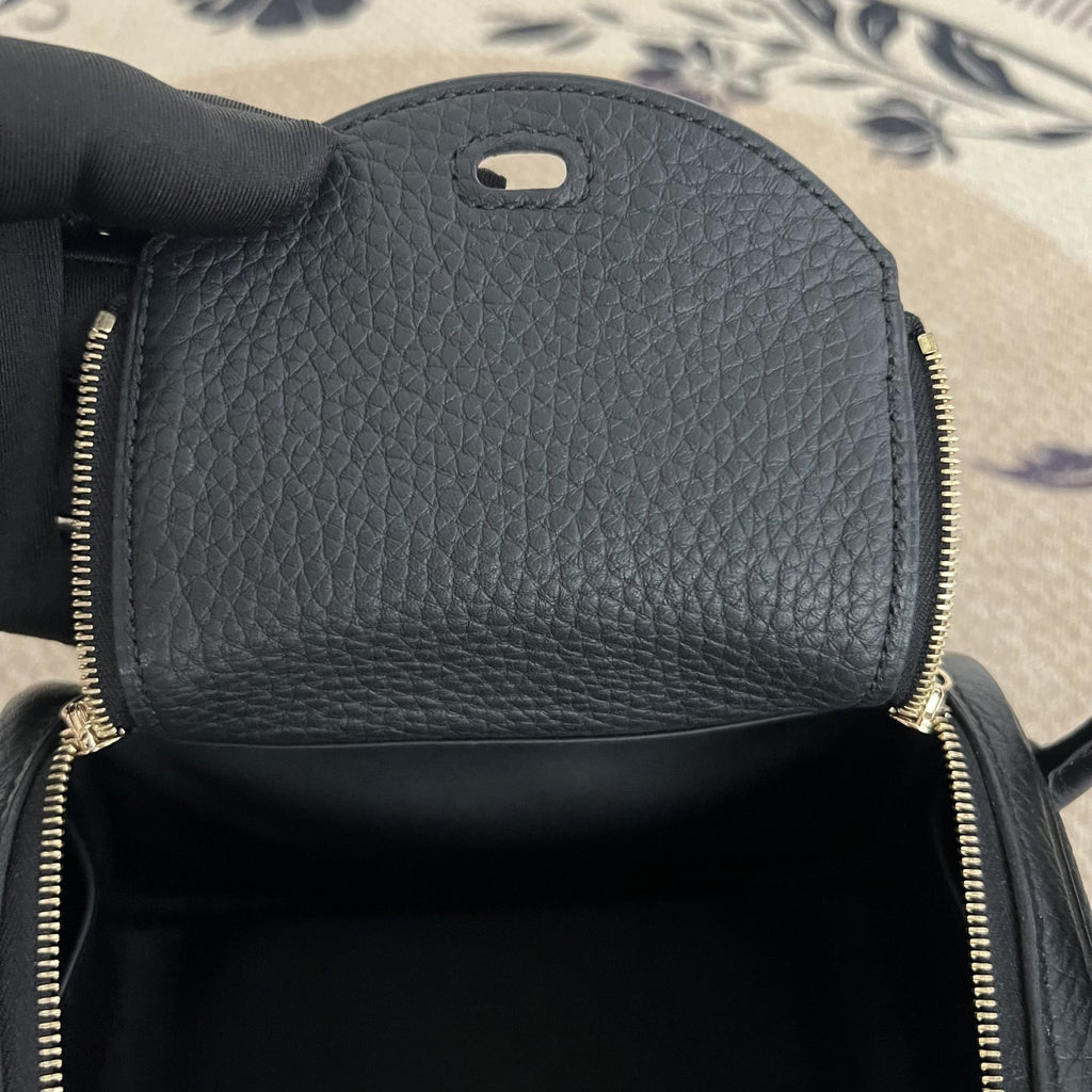 【Hermes】Hermès Black Lindy Gold Hardware