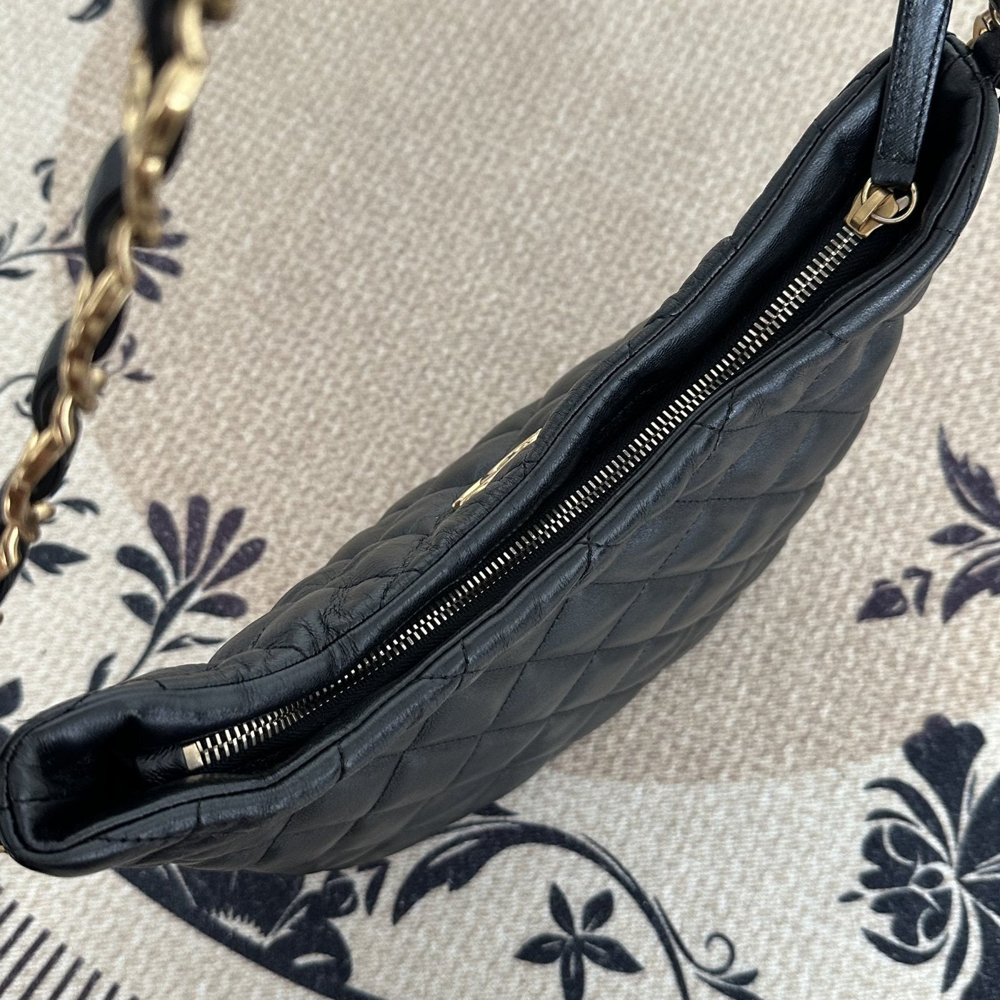 【Chanel】Chanel Hobo Underarm Bag, Black with Gold‑tone Hardware