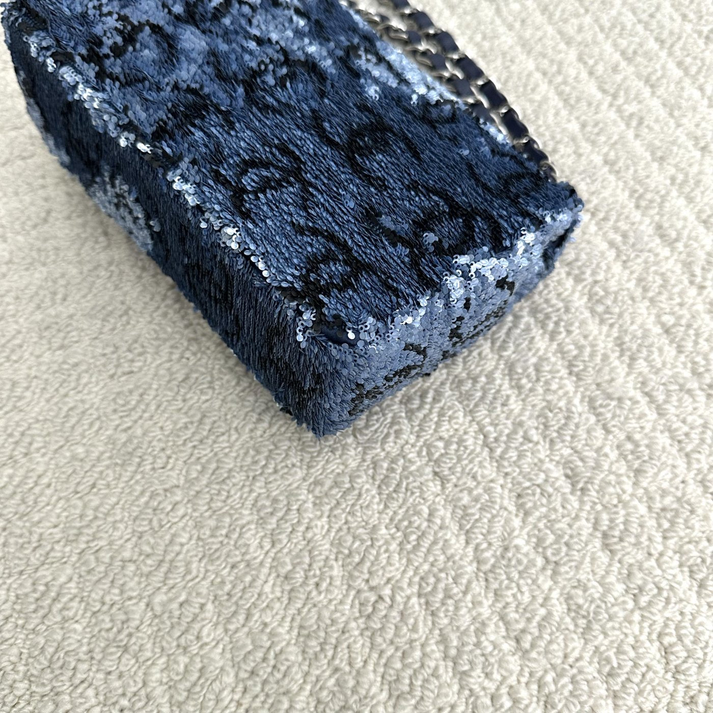 【Chanel】Chanel Black & Navy Sequin Classic Flap Bag