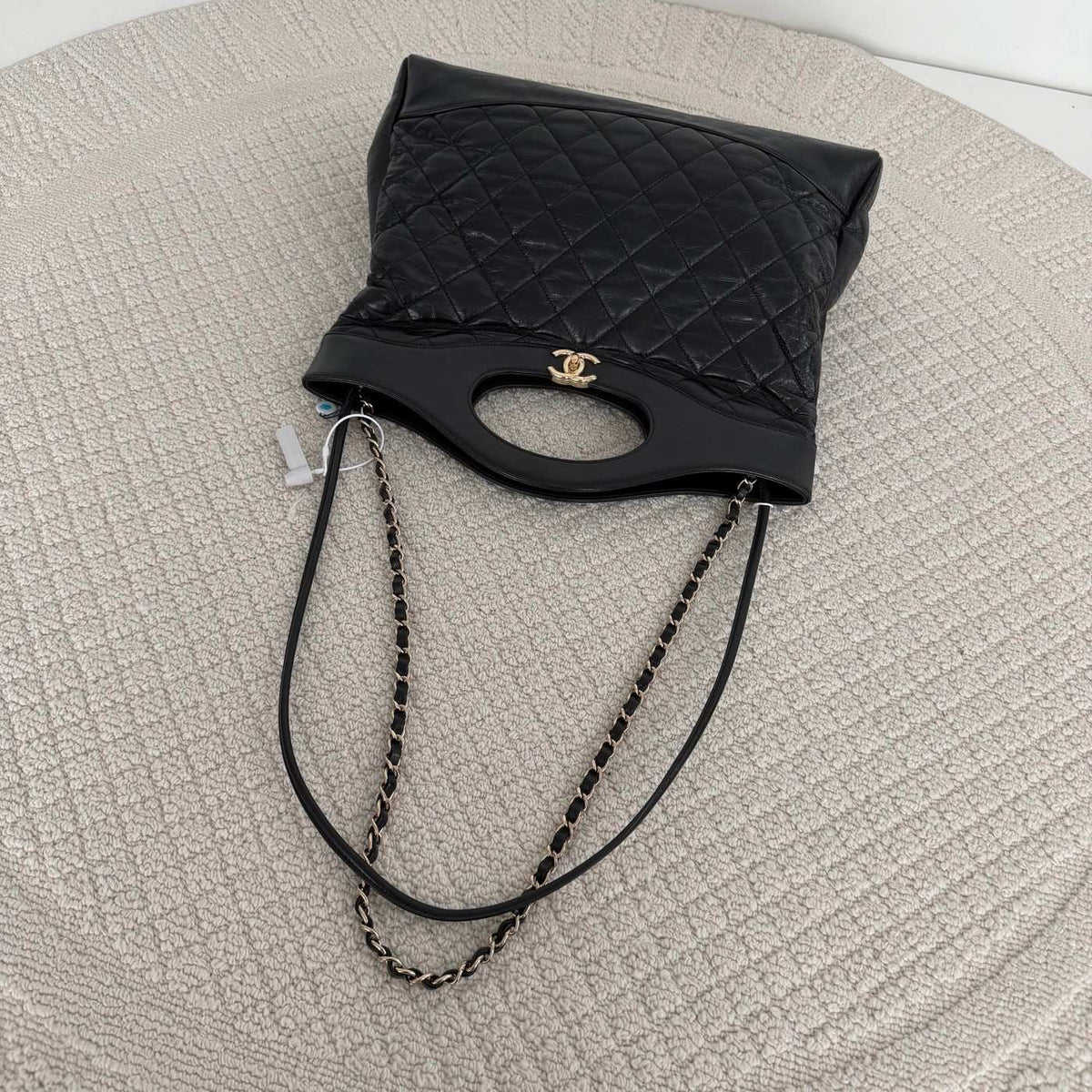 【Chanel】Chanel Black Gold 31 Shopping Bag(large)
