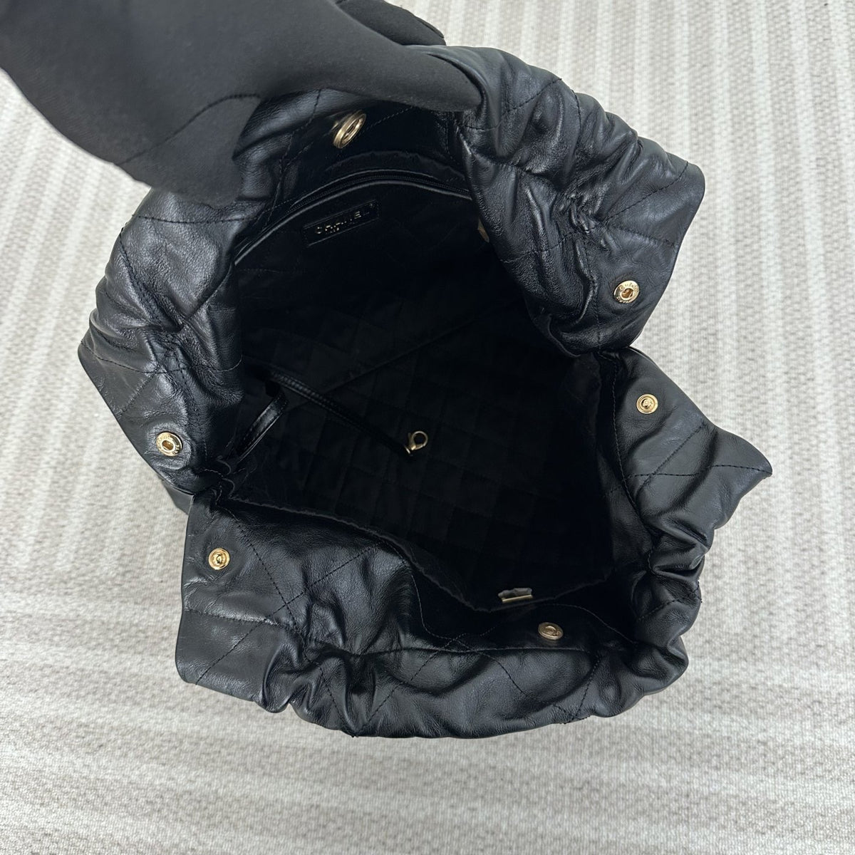 【Chanel】Chanel 22 Bag Medium, Black with Gold Hardware