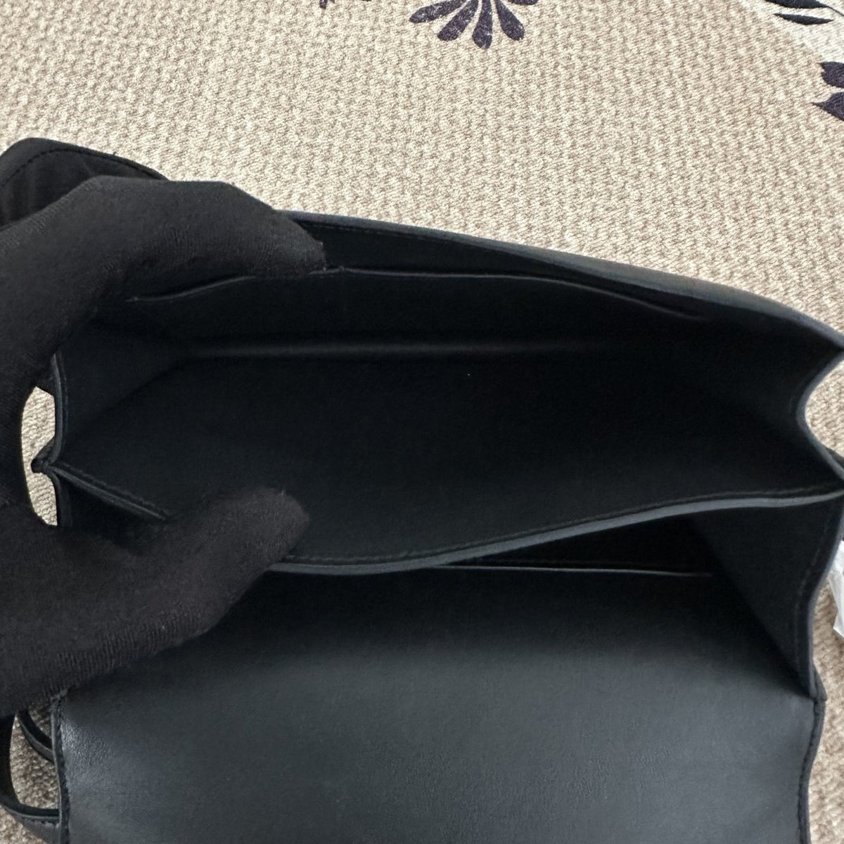 【Hermes】Hermès Black Constance Gold Hardware