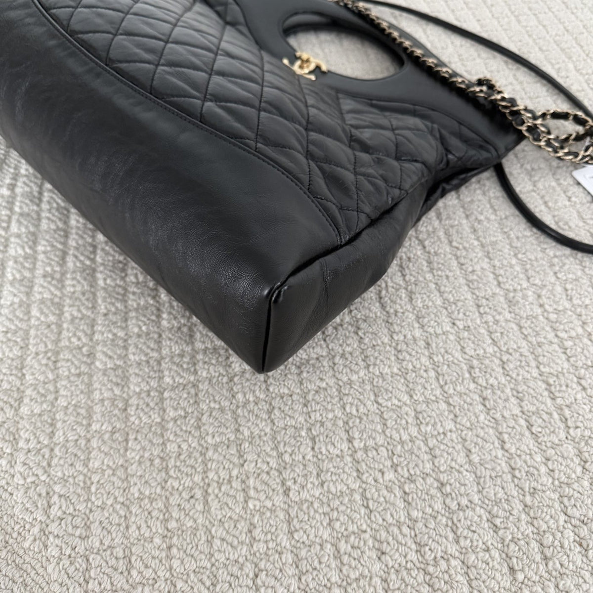 【Chanel】Chanel Black Gold 31 Shopping Bag(large)