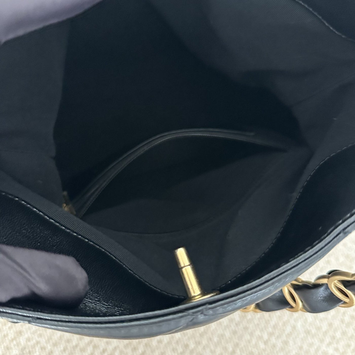 【Chanel】Chanel 24P Small Foldable Hobo Bag
