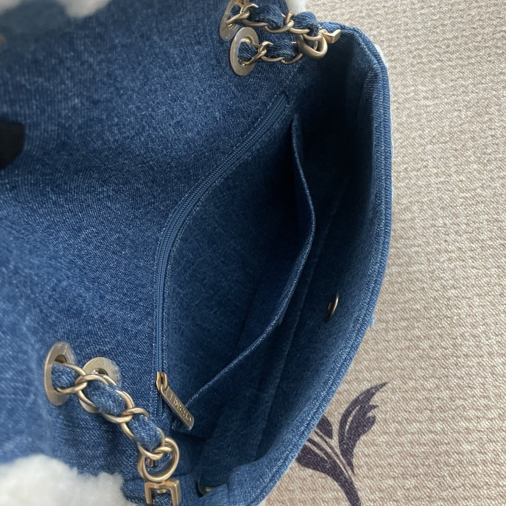 【Chanel】Chanel Blue Denim & Lambskin Classic Flap Bag