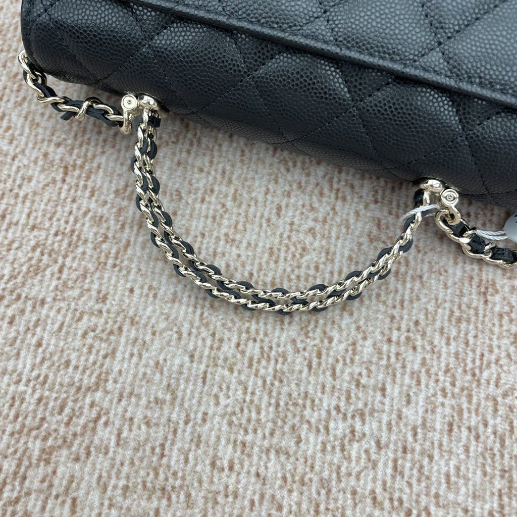 【Chanel】Chanel 26S Kelly with Crossed Top Handle, Black Caviar, Gold-Tone Hardware-7216350