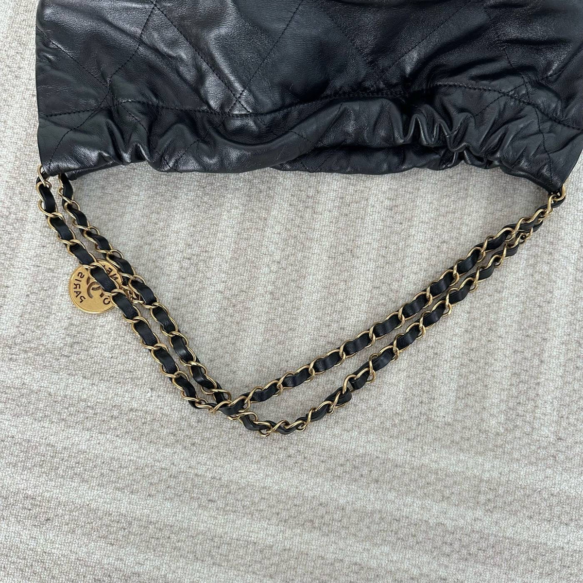 【Chanel】Chanel 22 Bag Medium, Black with Gold Hardware