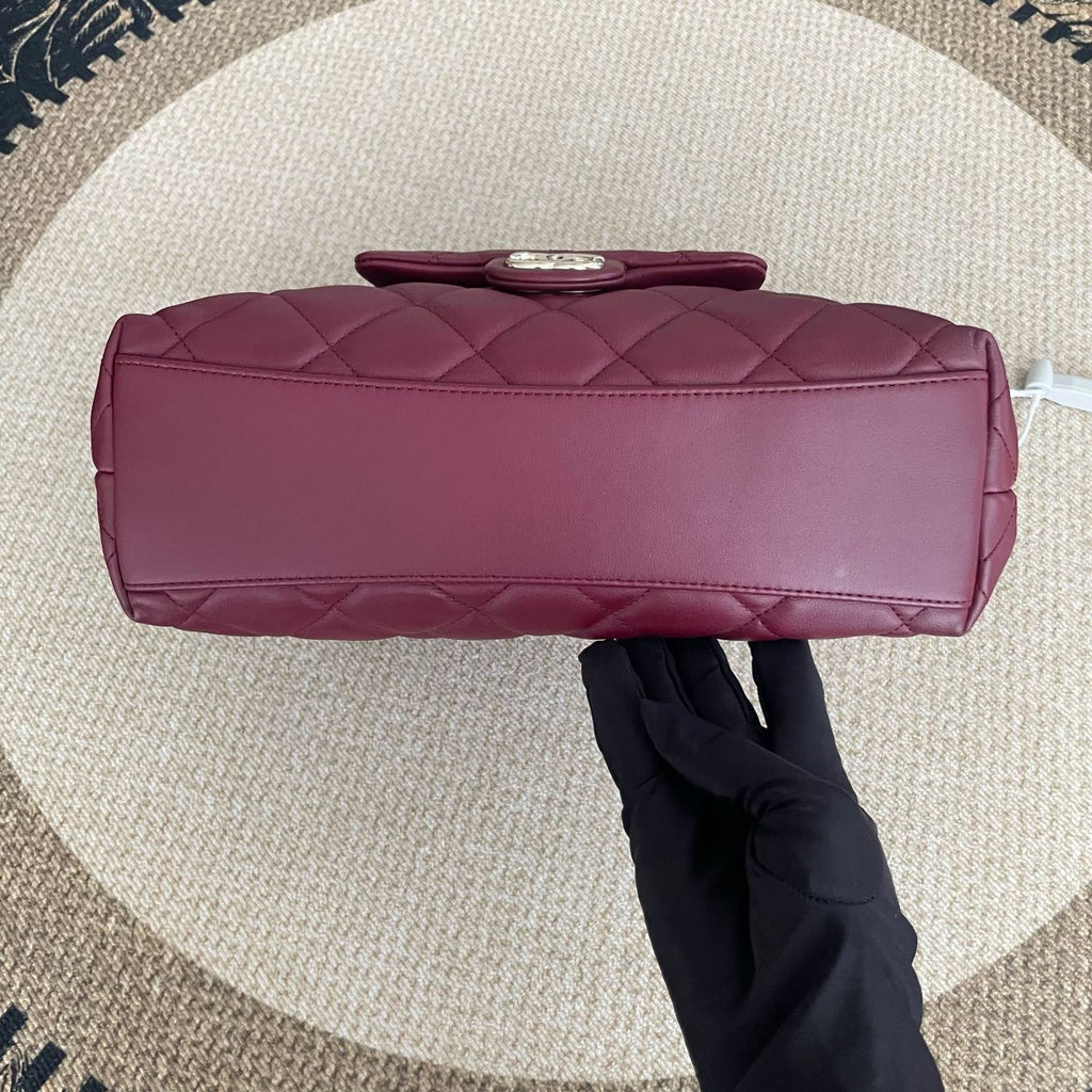 【Chanel】Chanel Hobo Underarm Bag, Red with Gold‑tone Hardware