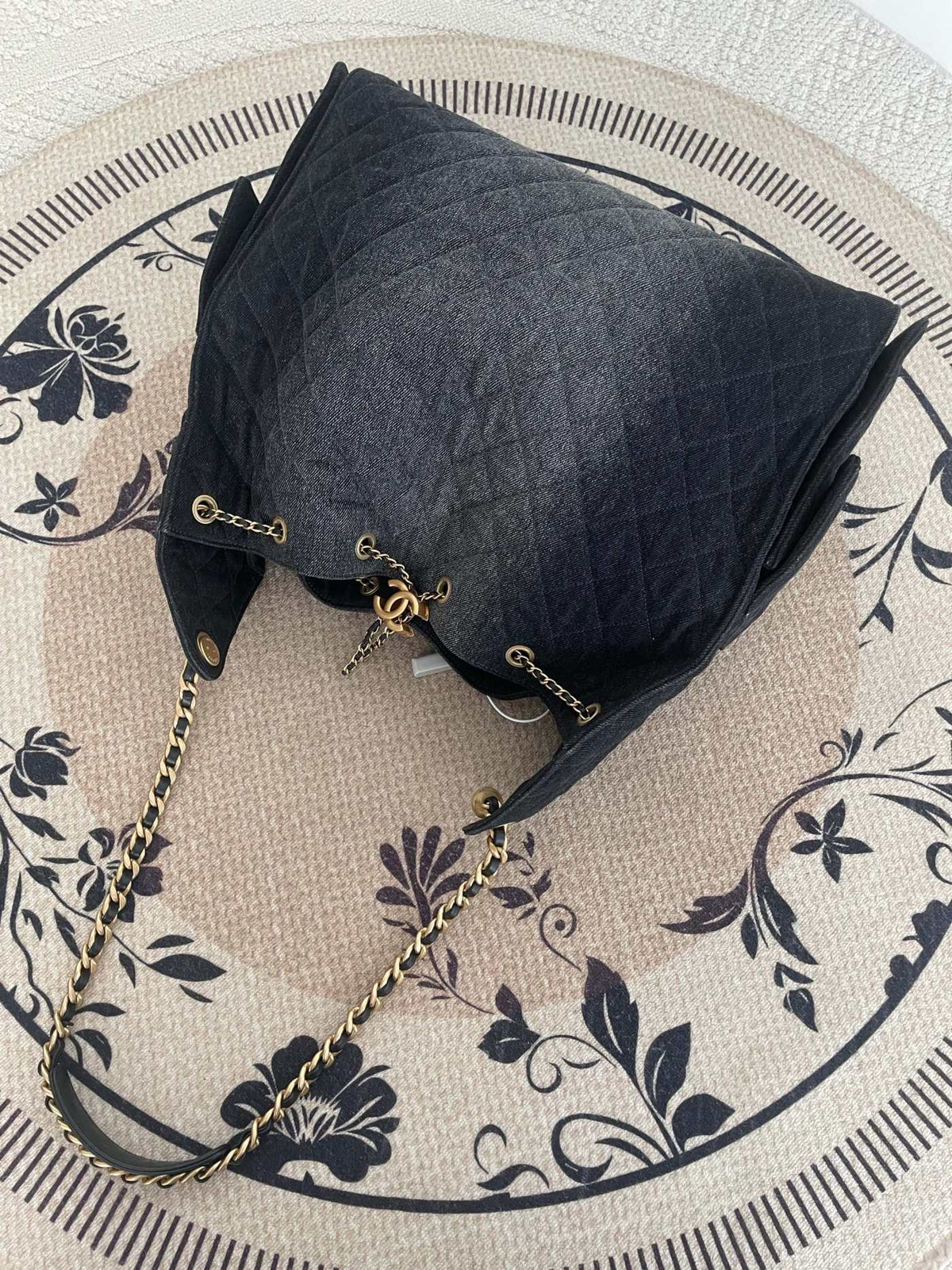 【Chanel】Chanel 25Bag Large, Black Gradient Denim