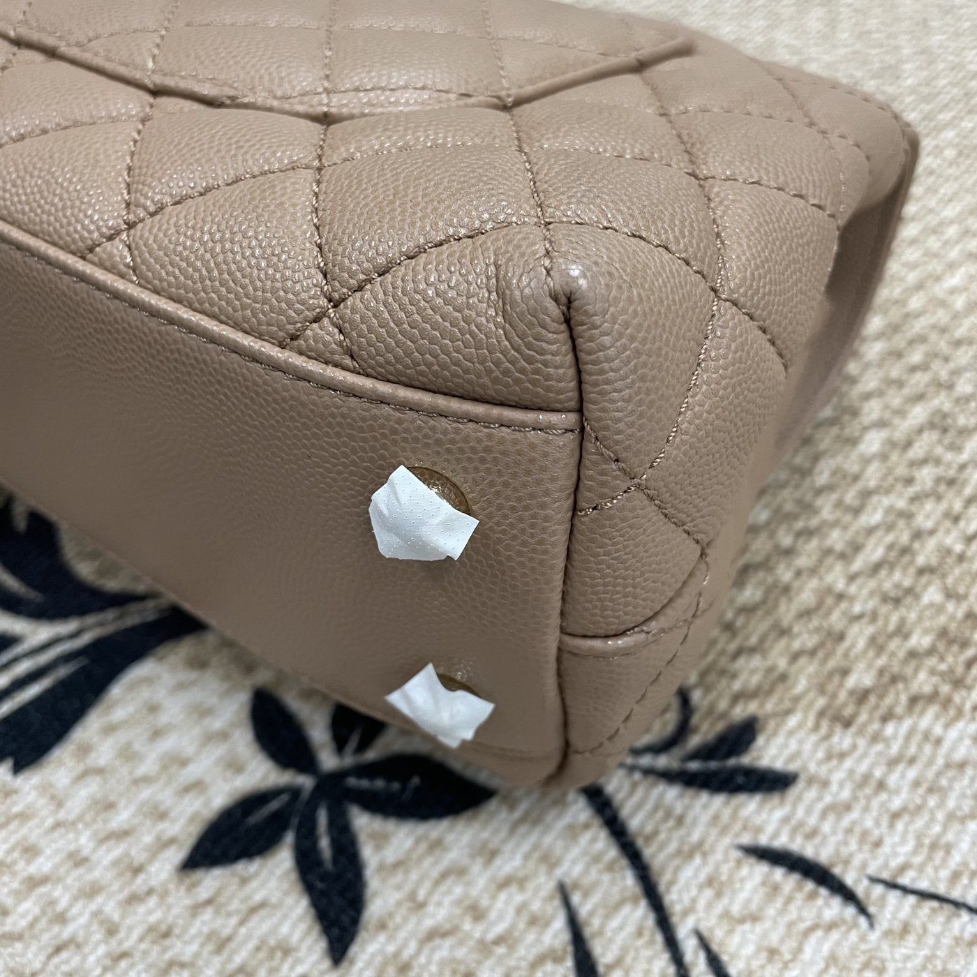 【Chanel】Chanel Coco Handle Beige (Milk Tea) Caviar Leather Handbag-7215913