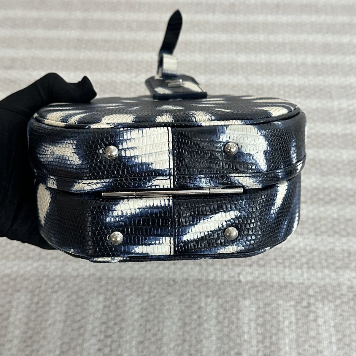 【LV】Louis Vuitton Boite Chapeau Souple White & Blue Bi-color