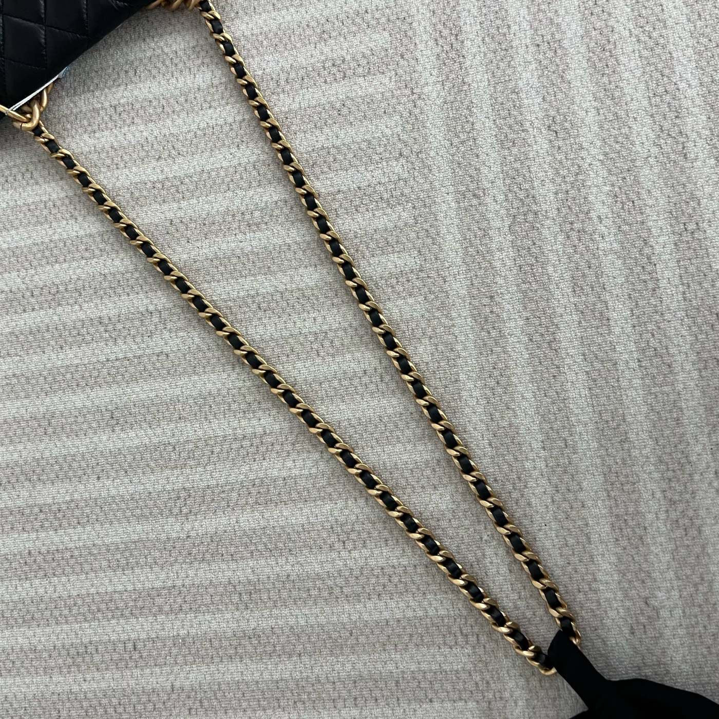 【Chanel】Chanel 23S Messenger Tofu Bag Black Caviar with Gold-Tone Hardware