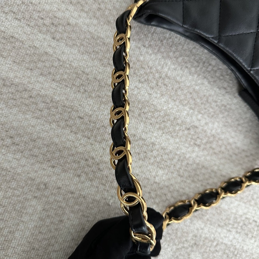 【Chanel】Chanel Hobo Bag, Black Caviar, Gold-Tone Hardware-7210671A