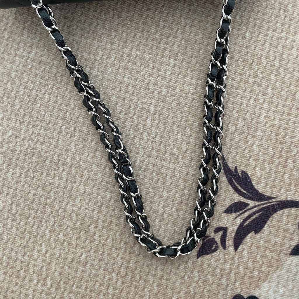 【Chanel】Chanel Medium Classic Flap Bag, Black Caviar, Silver-Tone Hardware-0201790LD