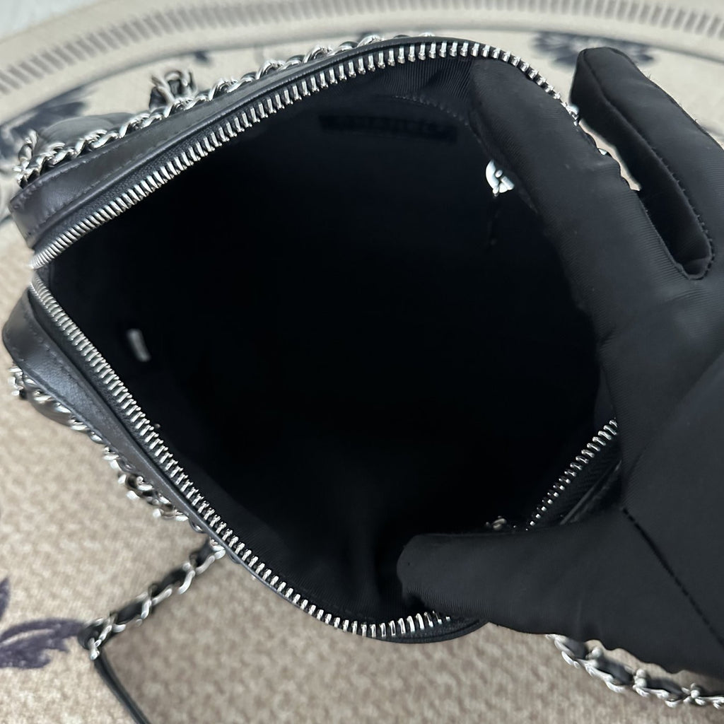 【Chanel】Chanel Black Caviar Bowling Bag with Contrast Piping, Silver-Tone Hardware-7216427