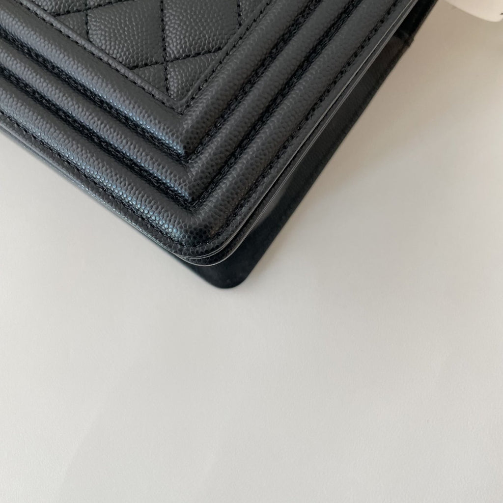 【Chanel】Chanel Black Gold Le Boy Flap Bag