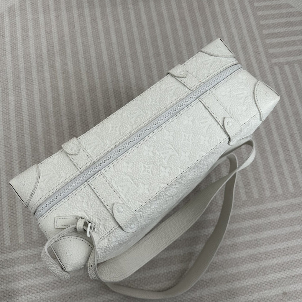 【LV】Louis Vuitton Graffiti Scarecrow Soft Trunk Backpack