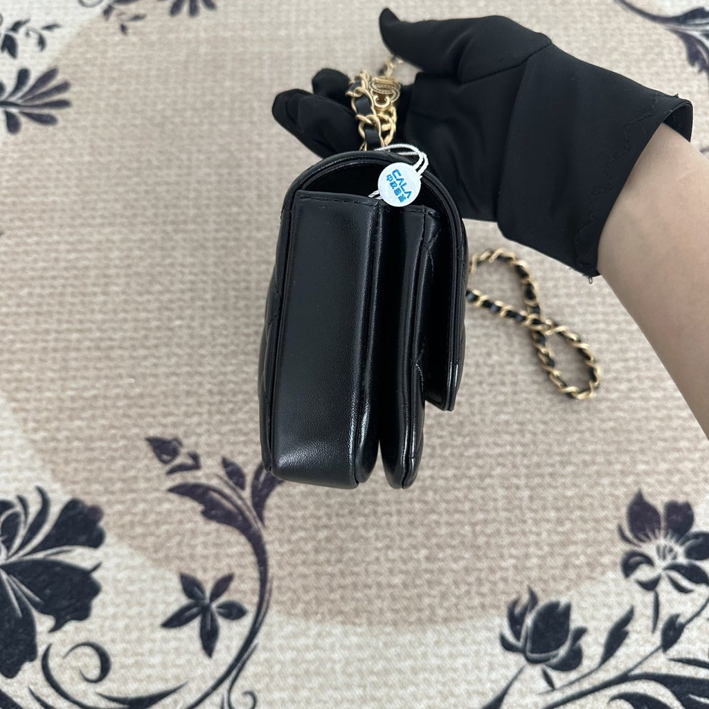 【Chanel】Chanel Mini Square Flap Bag With Top Handle