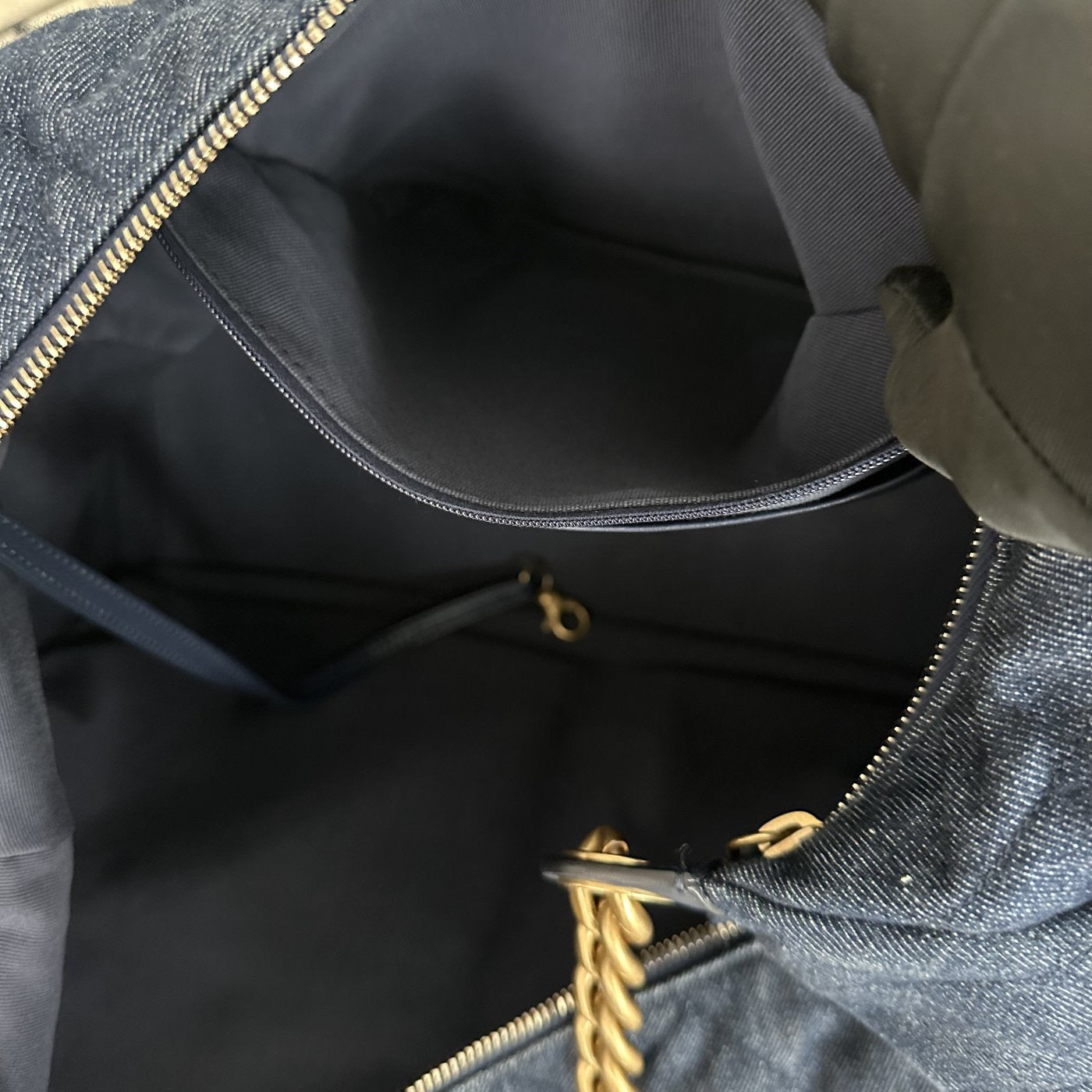 【Chanel】Chanel 25C 25 Hobo, Blue Washed Denim, Gold‑tone Hardware, Micro‑chip Version