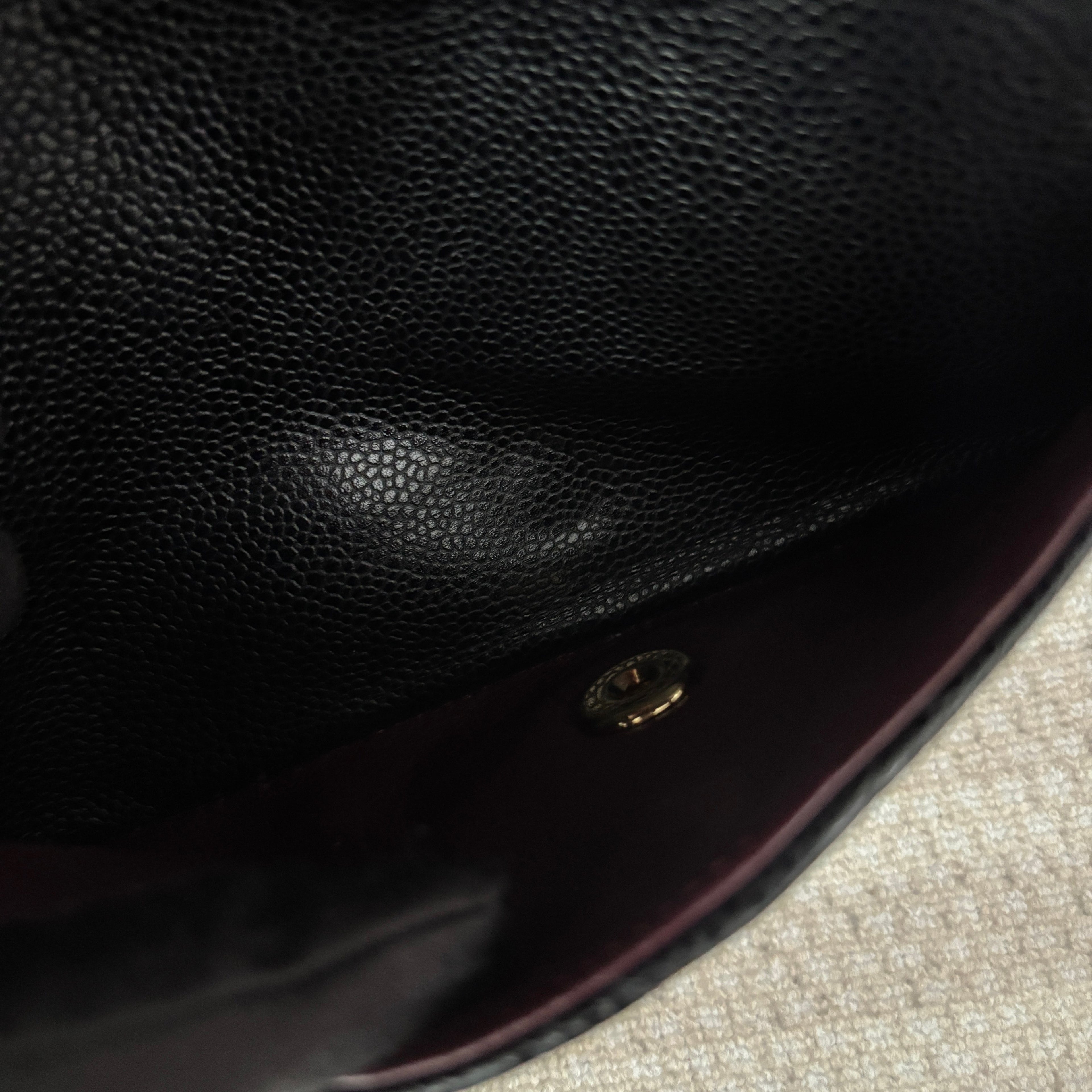【Chanel】Chanel Black Caviar Classic Flap Bag