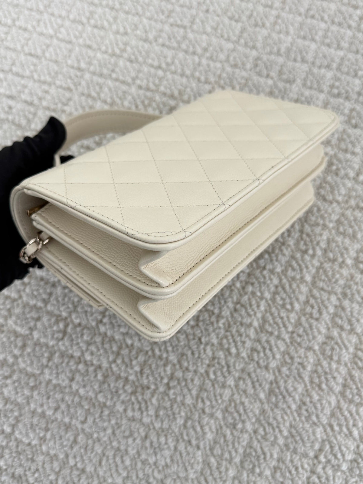 【Chanel】Chanel White Gold Caviar Leather Accordion Top Handle Bag