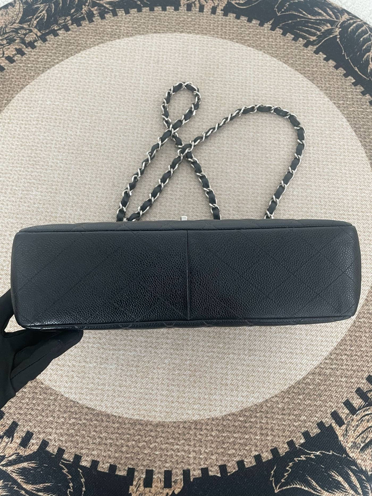 【Chanel】Chanel Black Silver Caviar Quilted Flap Bag