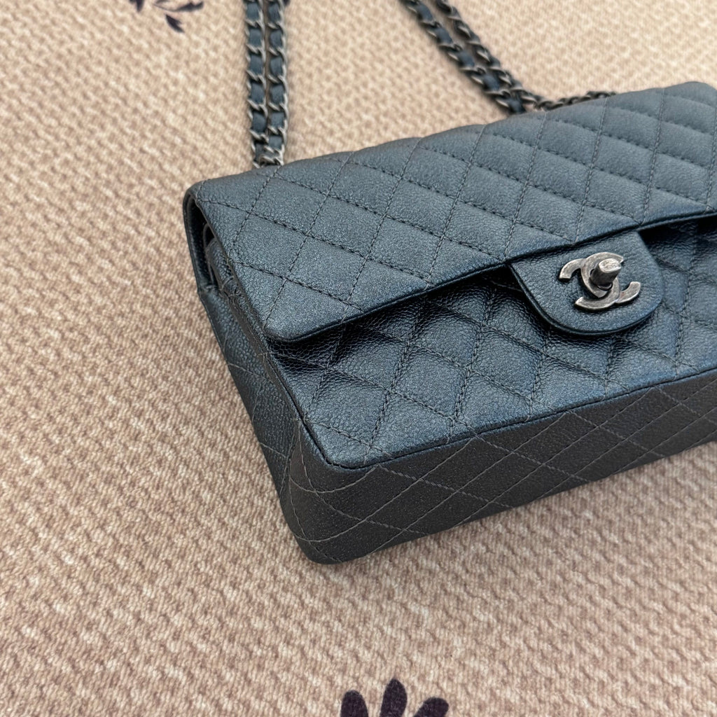 【Chanel】Chanel Charcoal Grey Caviar Medium Classic Flap