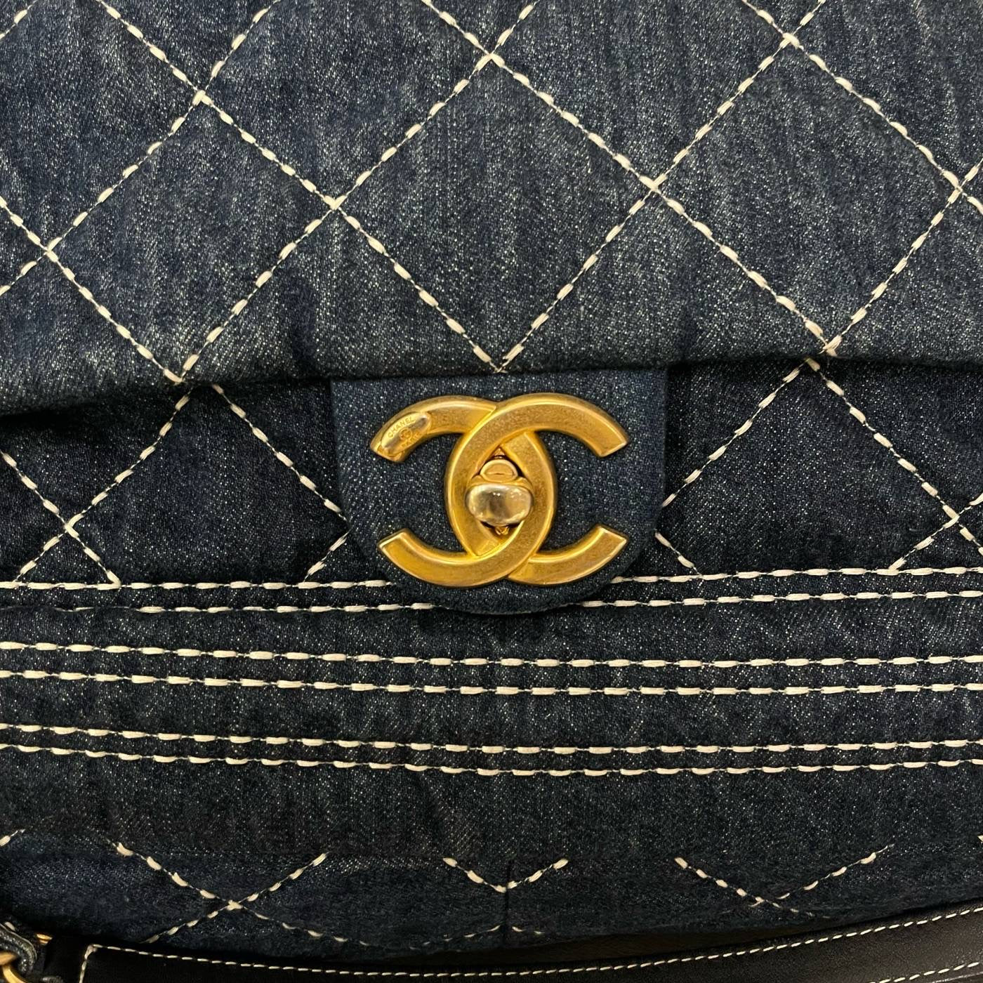 【Chanel】Chanel Blue Denim Bowling Bag with Contrast Exterior Stitching, Gold-Tone Hardware-7210053