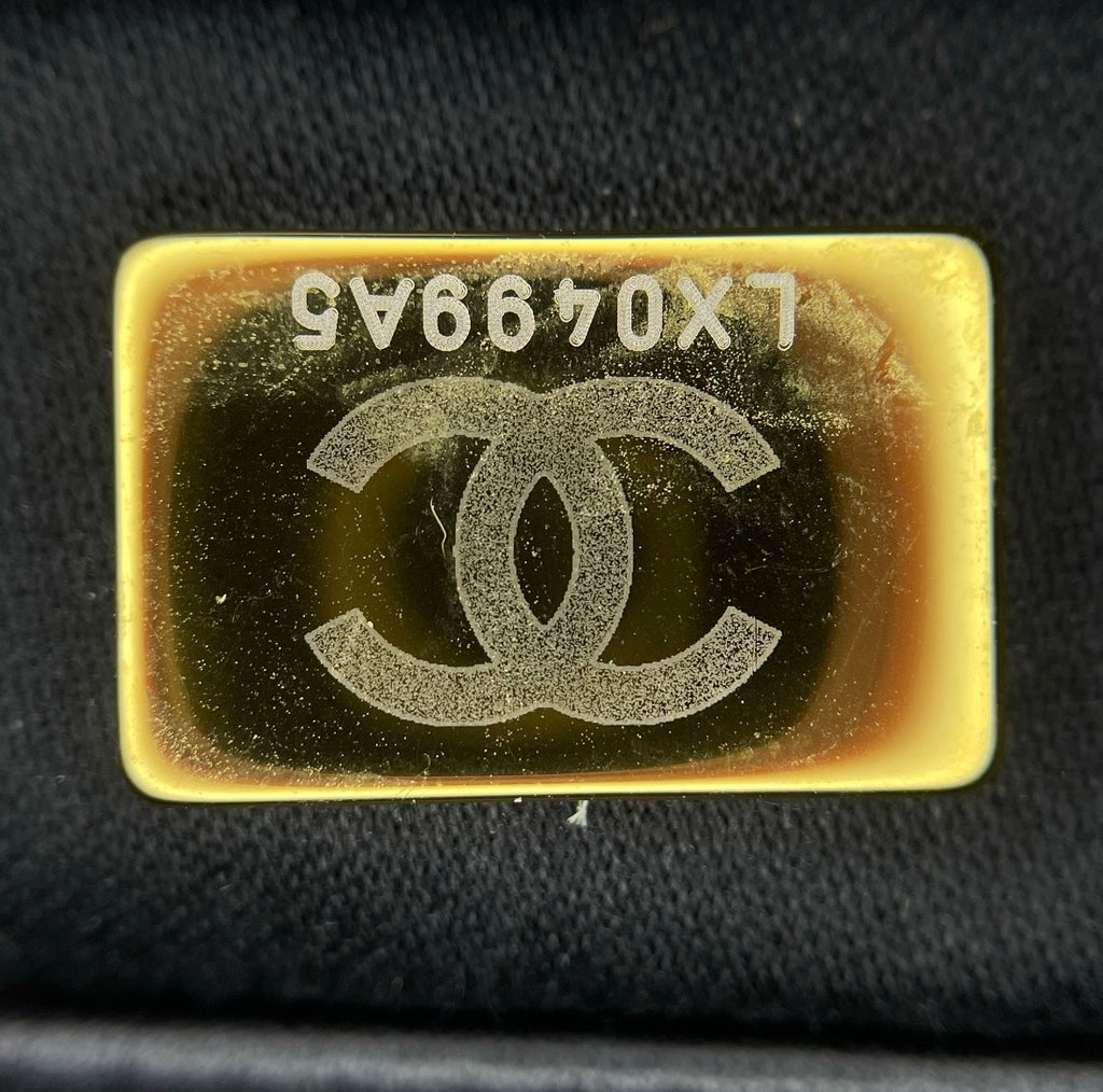 【Chanel】Chanel Black Caviar Hobo Bag with Matching Pouch, Gold-Tone Hardware-7207232