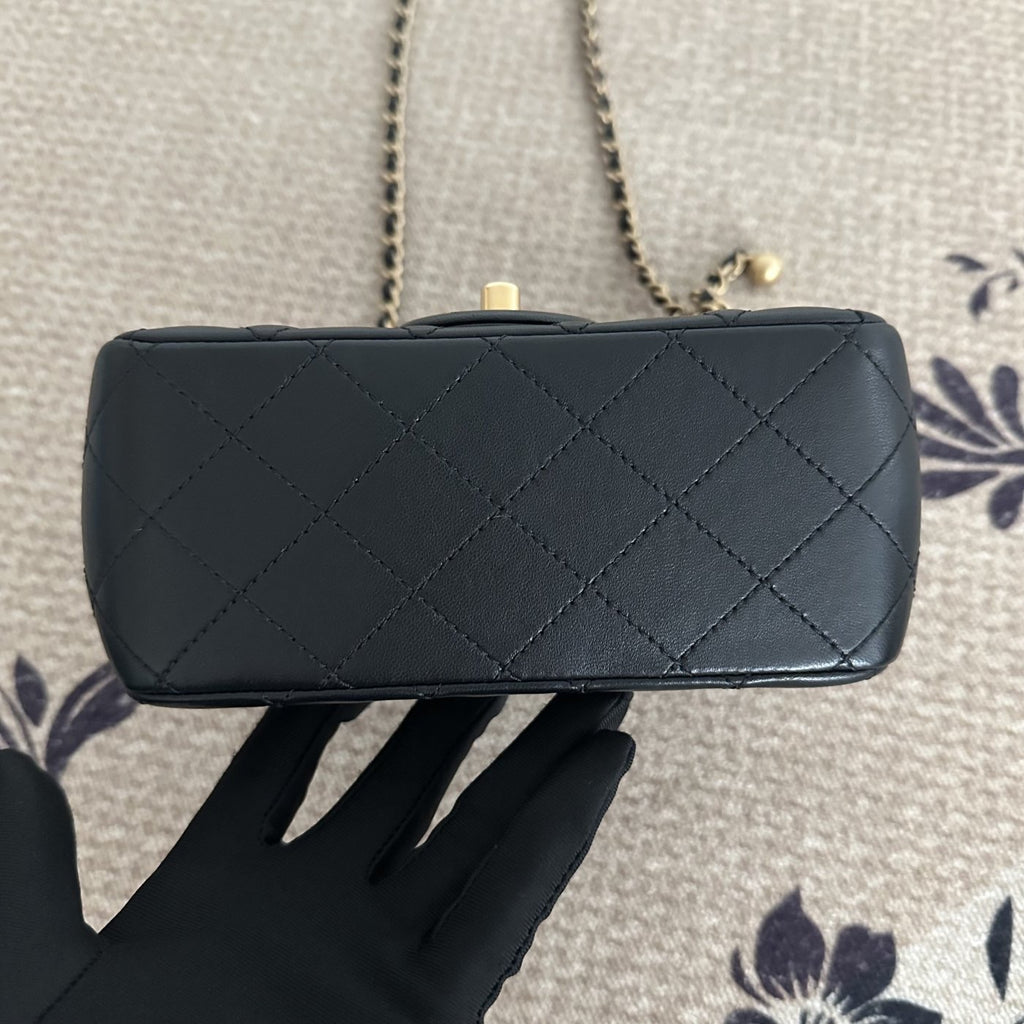 【Chanel】Chanel Black Gold Lambskin Square Mini with Ball, Chip Version