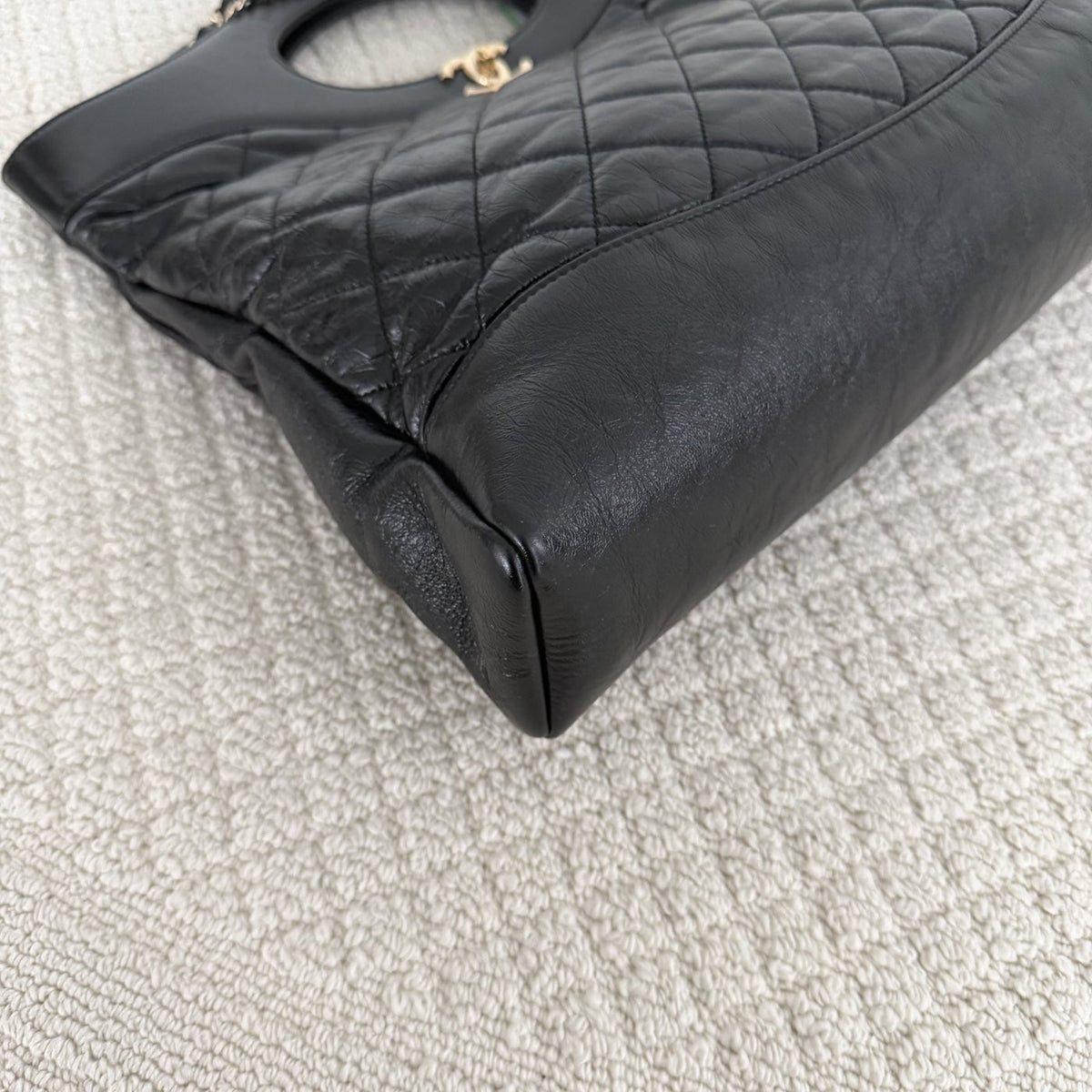 【Chanel】Chanel Black Gold 31 Shopping Bag(large)