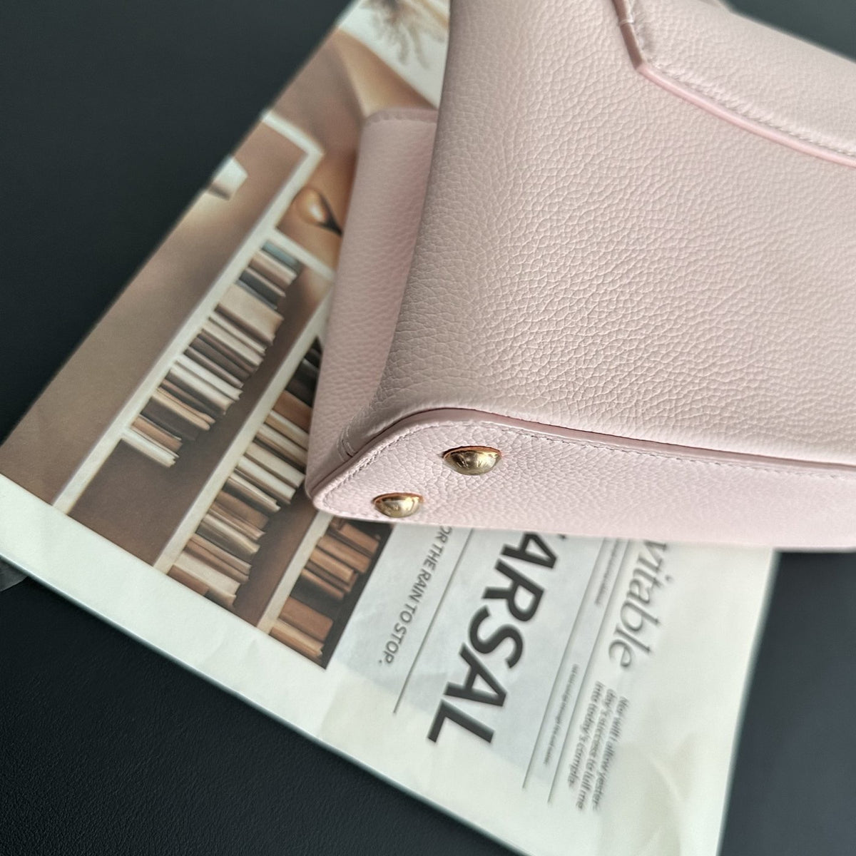 【LV】Louis Vuitton Capucines Mini Pink Taurillon Leather