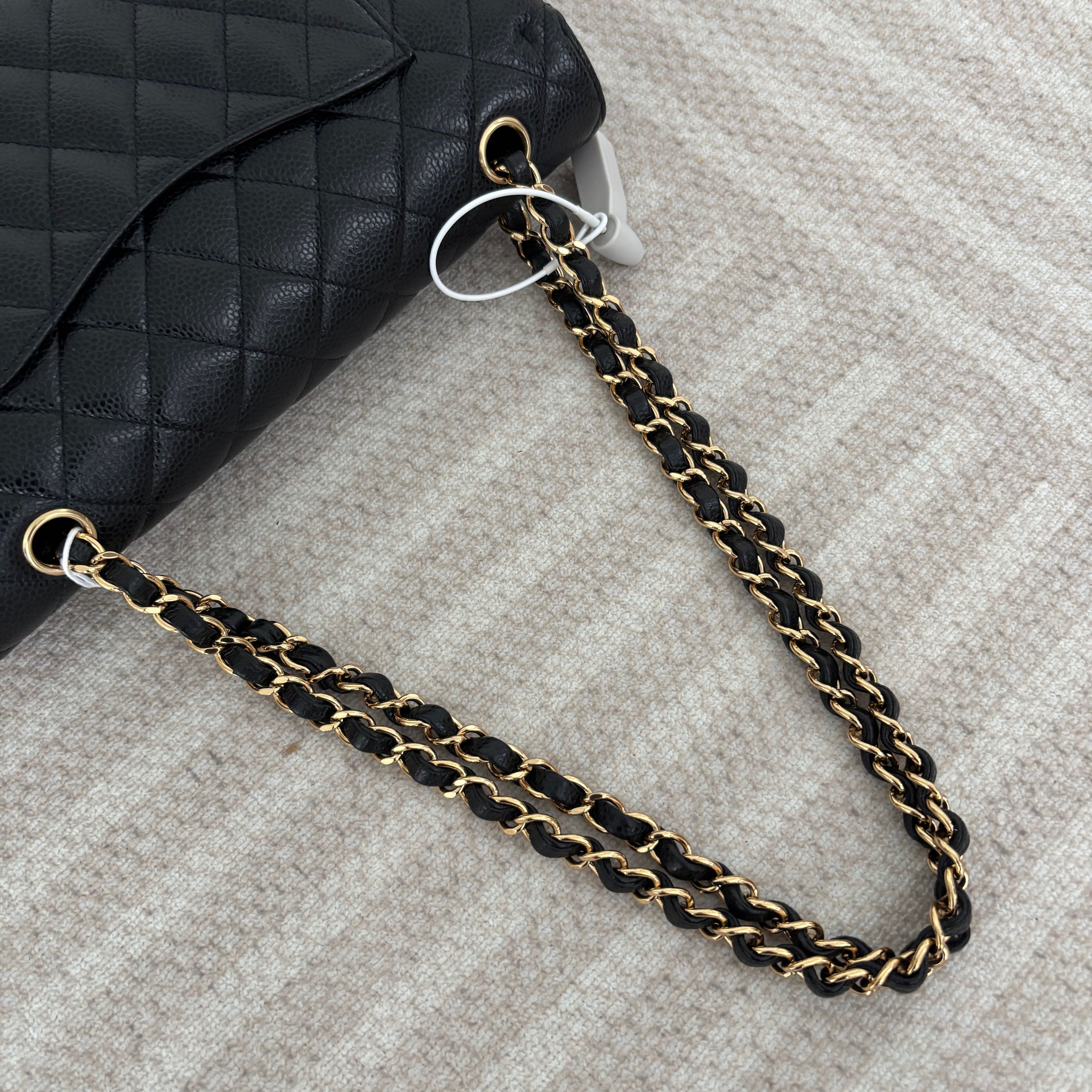 【Chanel】Chanel Black Caviar Classic Flap Bag