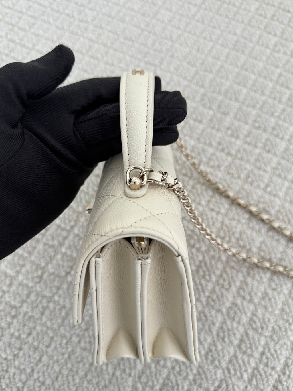 【Chanel】Chanel White Gold Caviar Leather Accordion Top Handle Bag