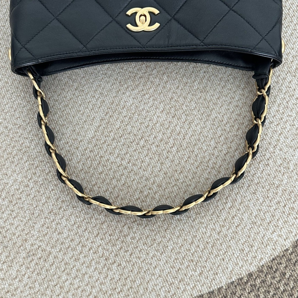 【Chanel】Chanel 24P Small Foldable Hobo Bag