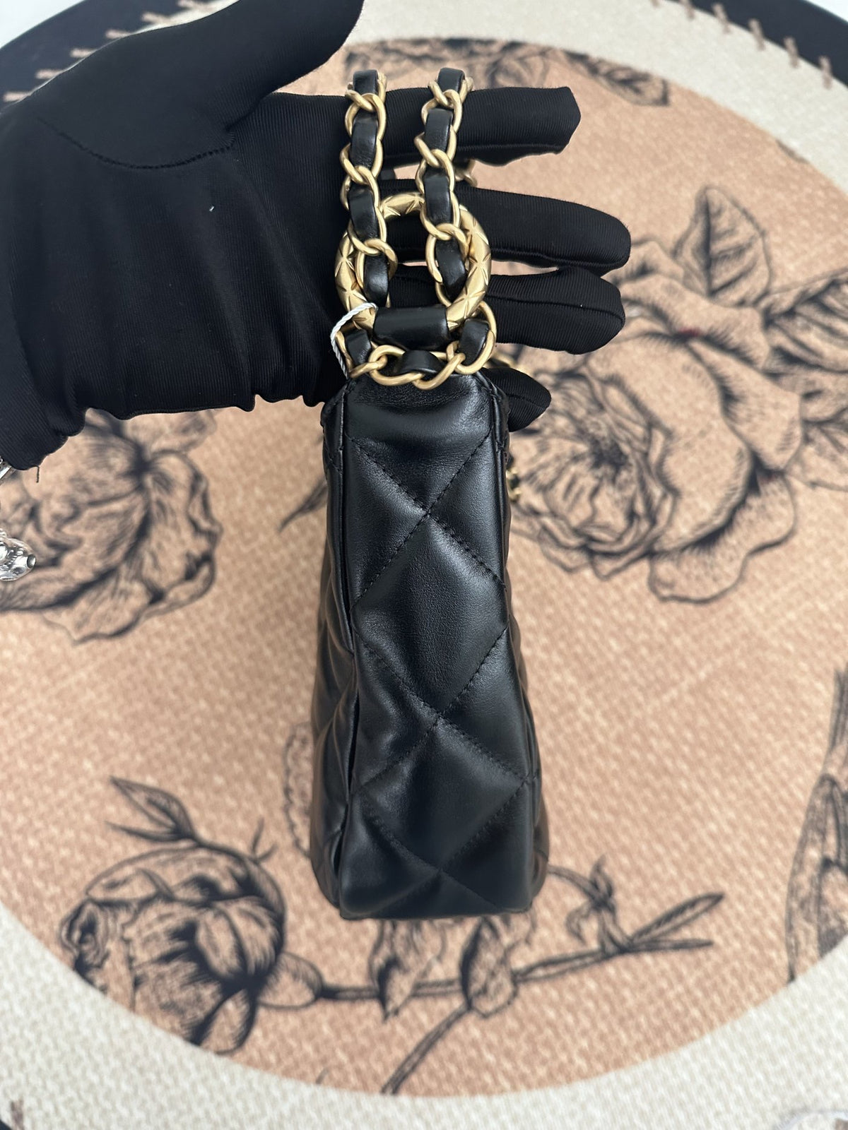 【Chanel】Chanel Black Gold Hobo Underarm Bag