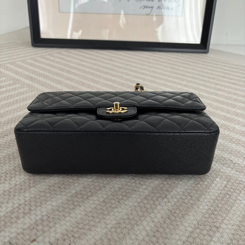 【Chanel】Chanel Black Caviar Classic Flap Bag