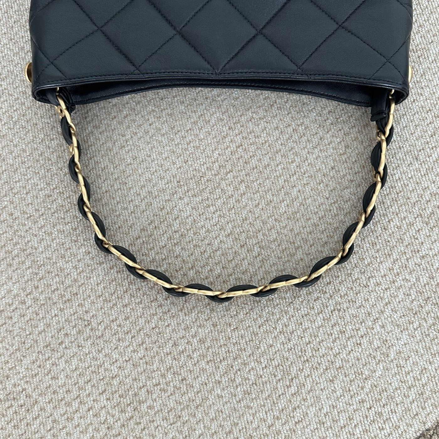 【Chanel】Chanel 24P Small Foldable Hobo Bag