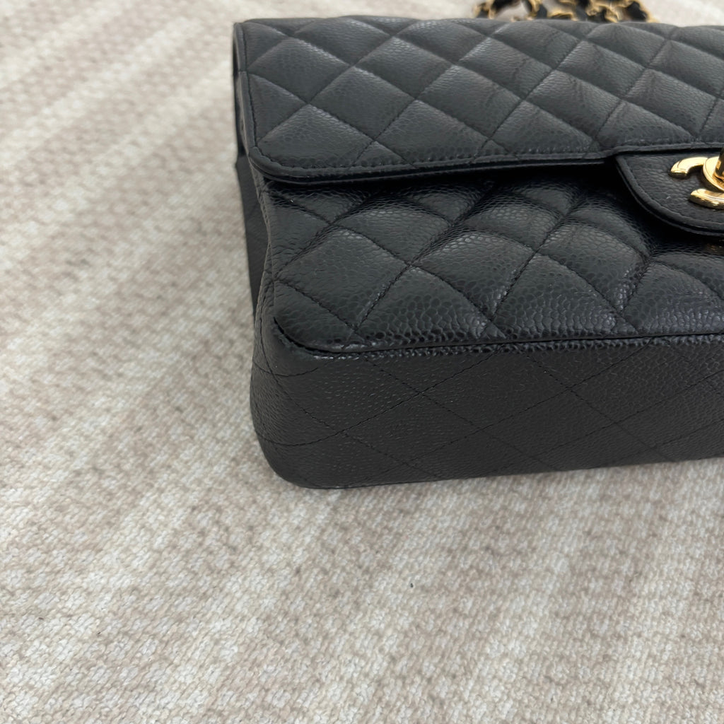 【Chanel】Chanel Black Caviar Classic Flap Bag