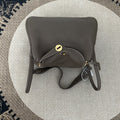【Hermes】Hermès Lindy 26 Etoupe Gold Hardware B Stamp