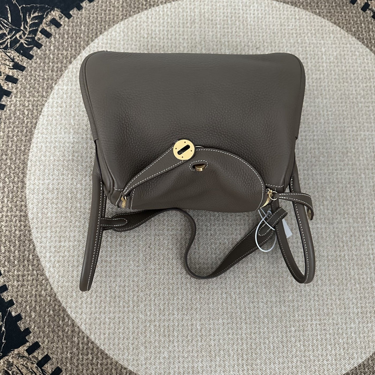 【Hermes】Hermès Lindy 26 Etoupe Gold Hardware B Stamp