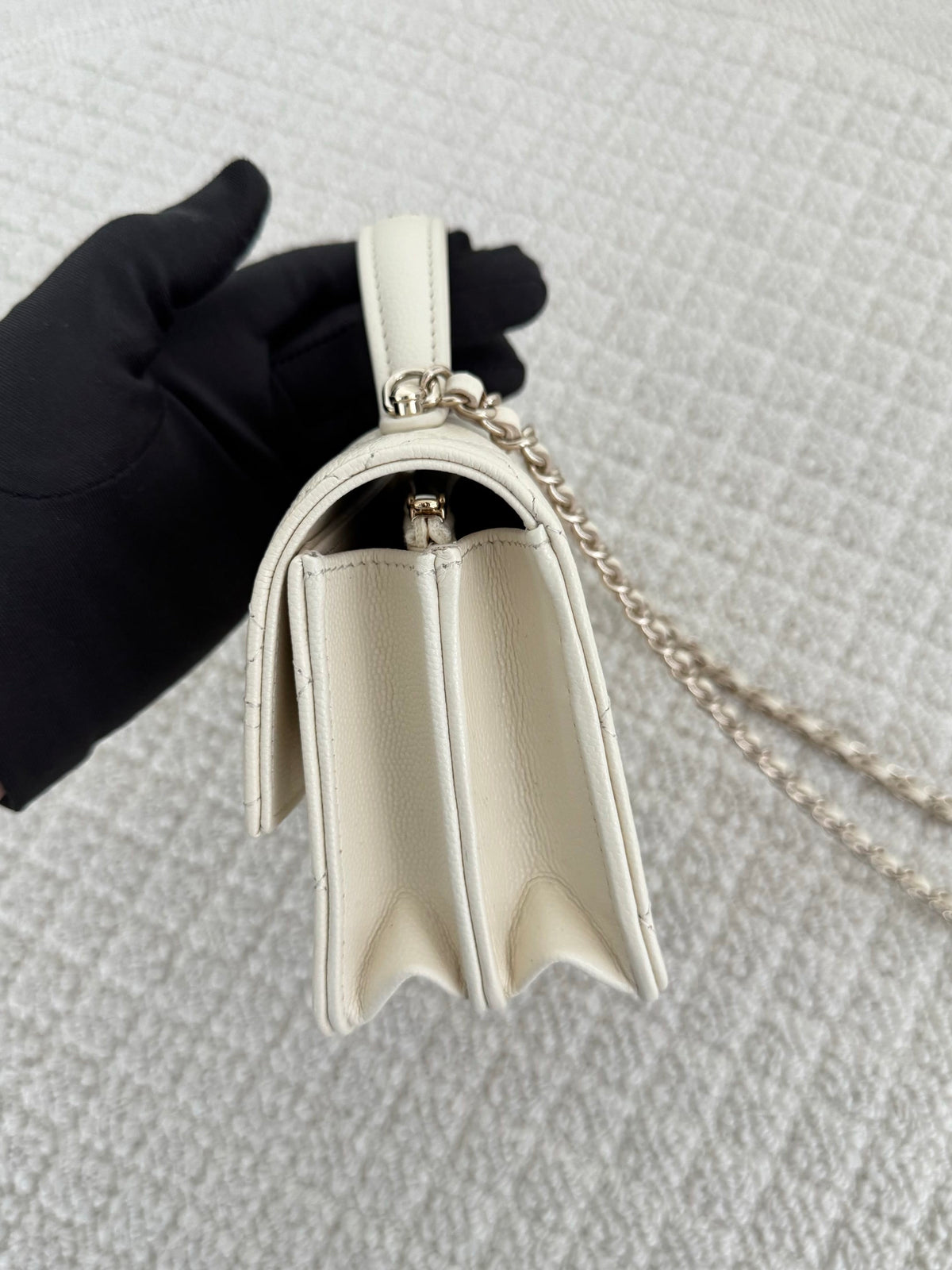 【Chanel】Chanel White Gold Caviar Leather Accordion Top Handle Bag