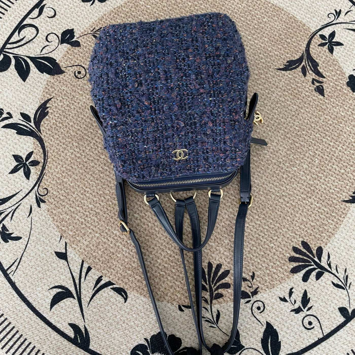 【Chanel】Chanel Blue‑Purple Mixed‑Tweed Backpack